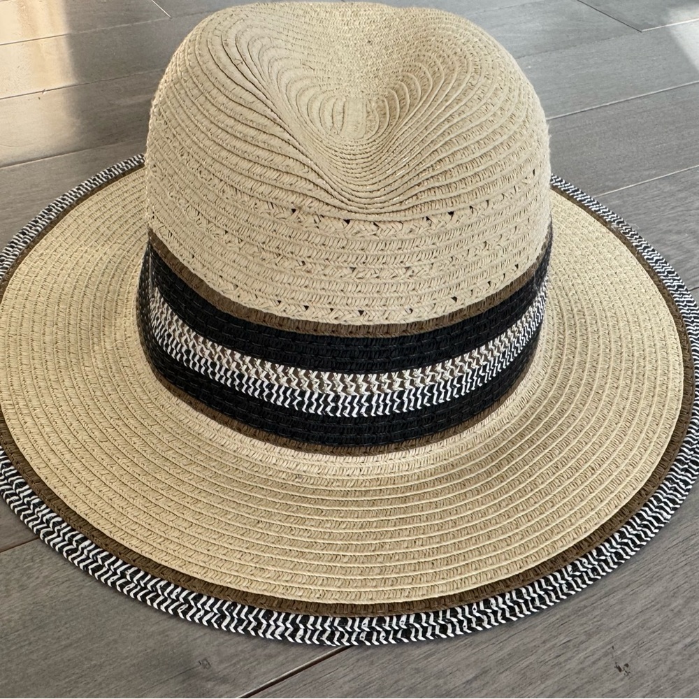 Steve Madden Tan and Black Fedora Hat
